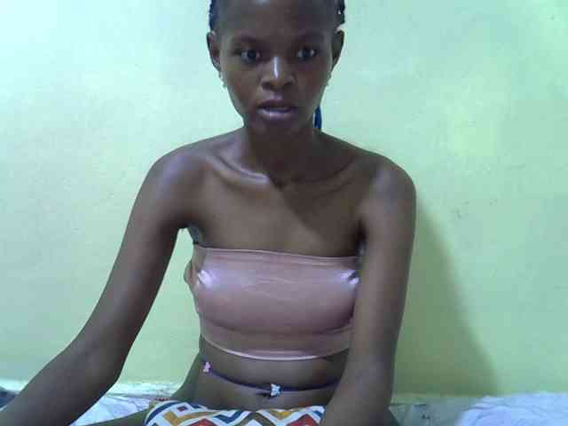 Hotdreamteen001 webcam