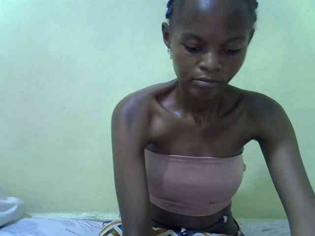 Hotdreamteen001 webcam