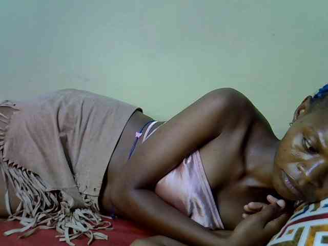 Hotdreamteen001 webcam