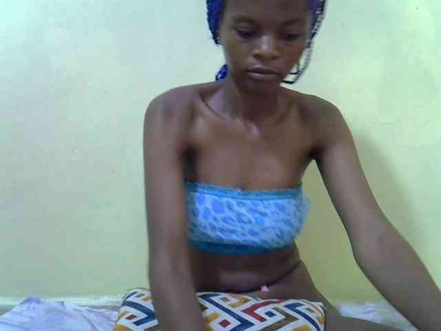 Hotdreamteen001 webcam