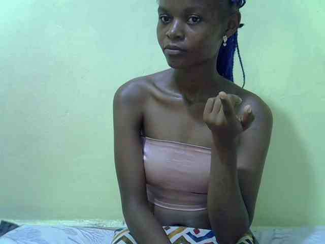 Hotdreamteen001 webcam