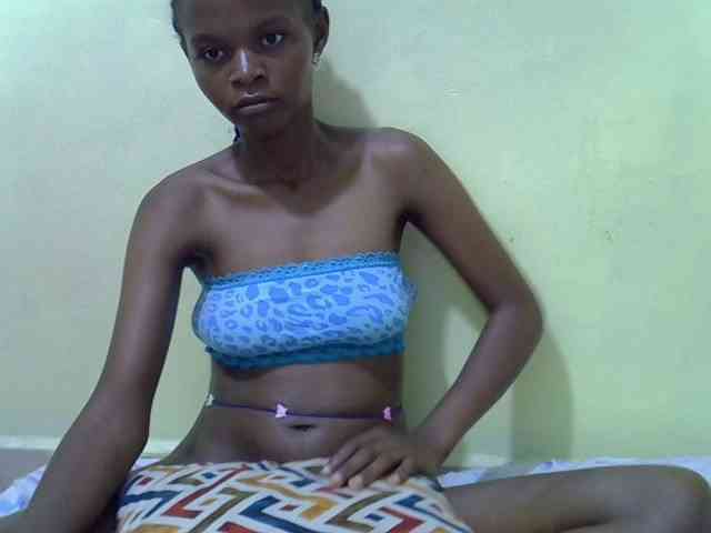 Hotdreamteen001 webcam