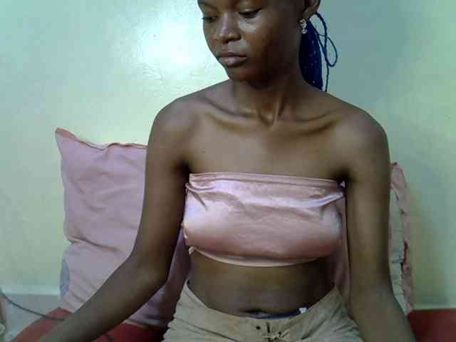 Hotdreamteen001 webcam