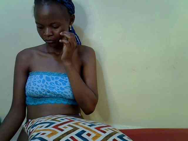 Hotdreamteen001 webcam