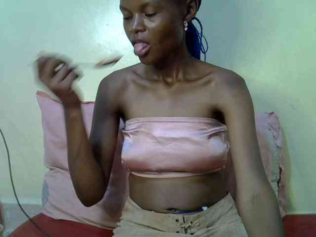 Hotdreamteen001 webcam