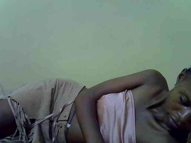 Hotdreamteen001 webcam