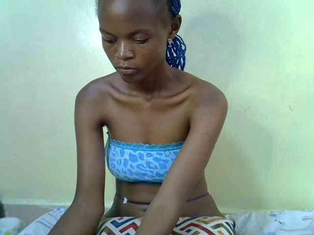 Hotdreamteen001 webcam