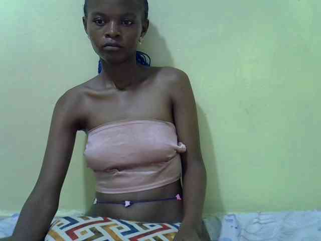 Hotdreamteen001 webcam