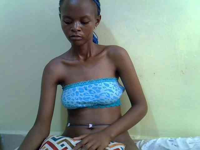 Hotdreamteen001 webcam