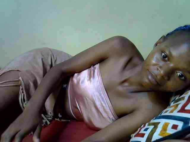 Hotdreamteen001 webcam