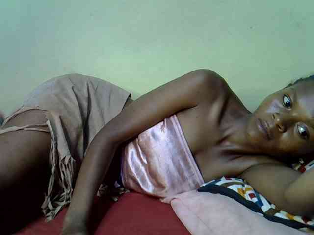 Hotdreamteen001 webcam