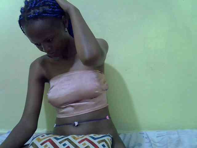 Hotdreamteen001 webcam