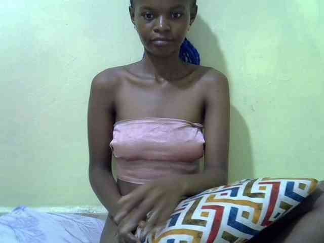 Hotdreamteen001 webcam