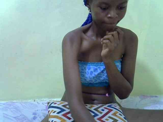 Hotdreamteen001 webcam