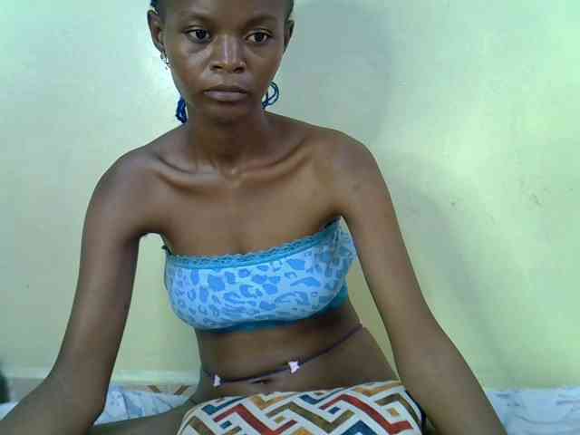 Hotdreamteen001 webcam