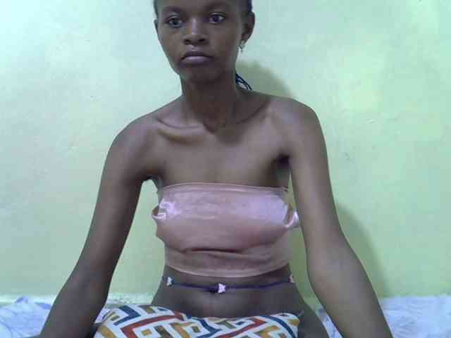 Hotdreamteen001 webcam