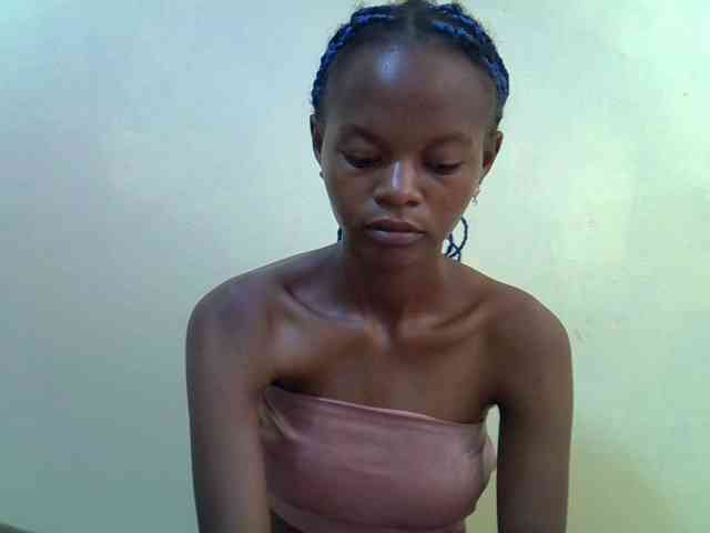 Hotdreamteen001 webcam