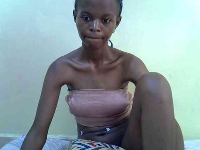 Hotdreamteen001 webcam