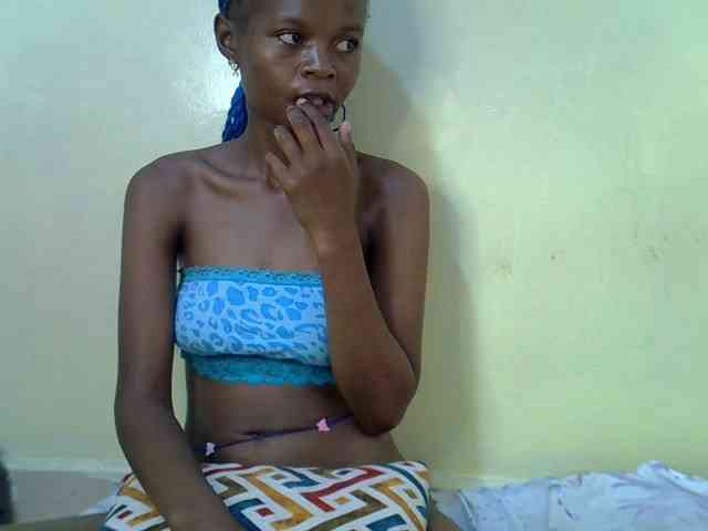 Hotdreamteen001 webcam