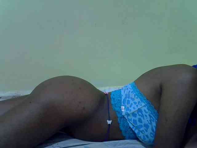 Hotdreamteen001 webcam