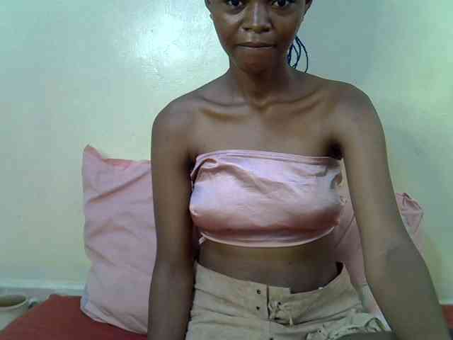 Hotdreamteen001 webcam