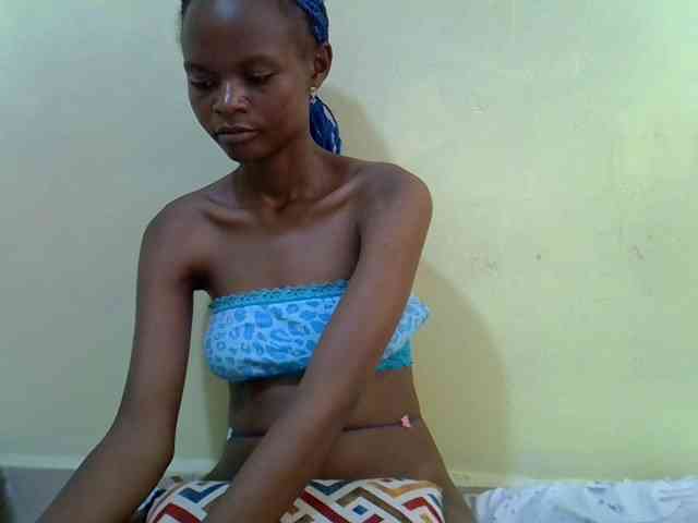 Hotdreamteen001 webcam