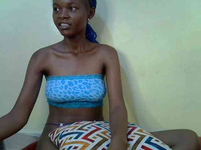 Hotdreamteen001 webcam