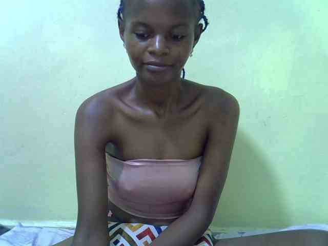 Hotdreamteen001 webcam