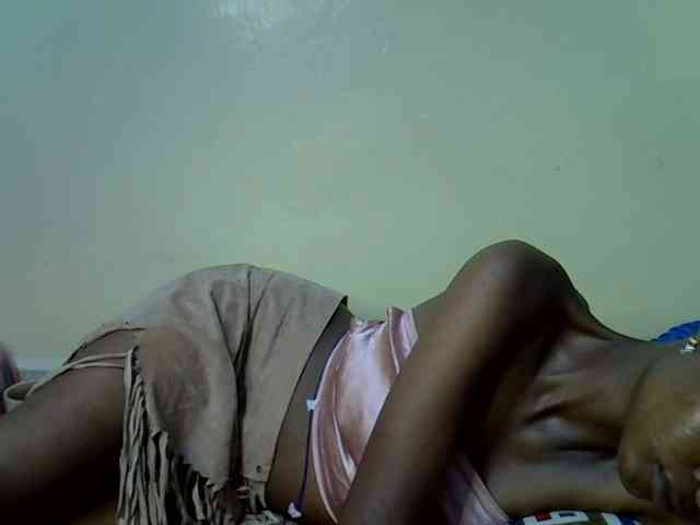 Hotdreamteen001 webcam