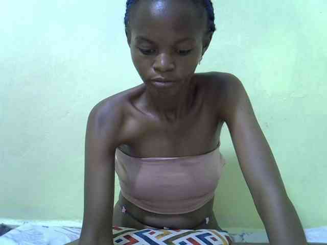 Hotdreamteen001 webcam