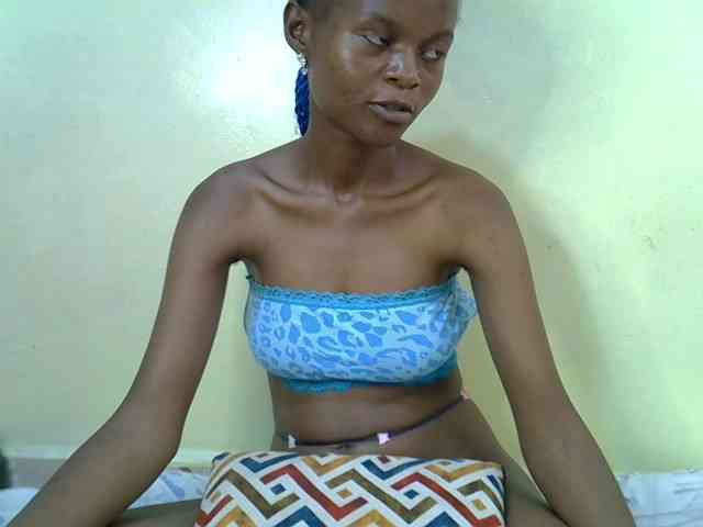 Hotdreamteen001 webcam