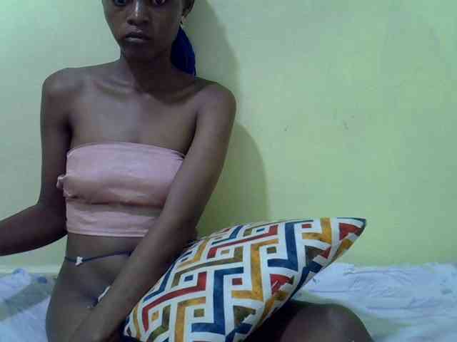 Hotdreamteen001 webcam