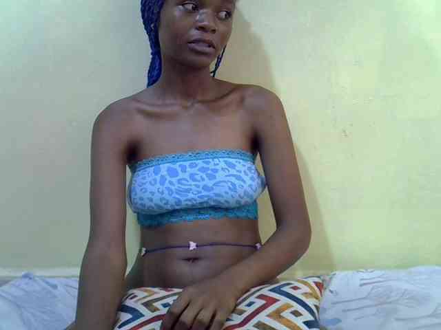 Hotdreamteen001 webcam