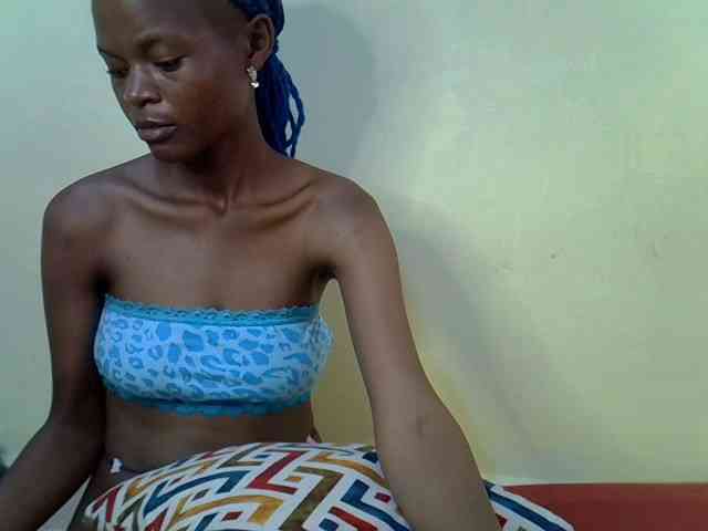 Hotdreamteen001 webcam