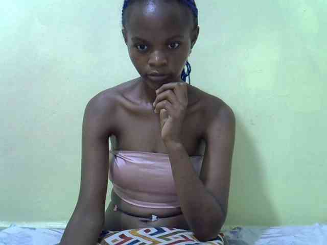 Hotdreamteen001 webcam