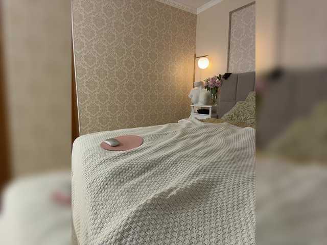 go to chat with VICTORIA_