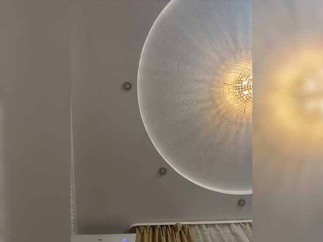 Entra en el chat con el modelo VICTORIA_ VICTORIA_