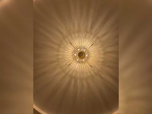 Entra en el chat con el modelo VICTORIA_ VICTORIA_