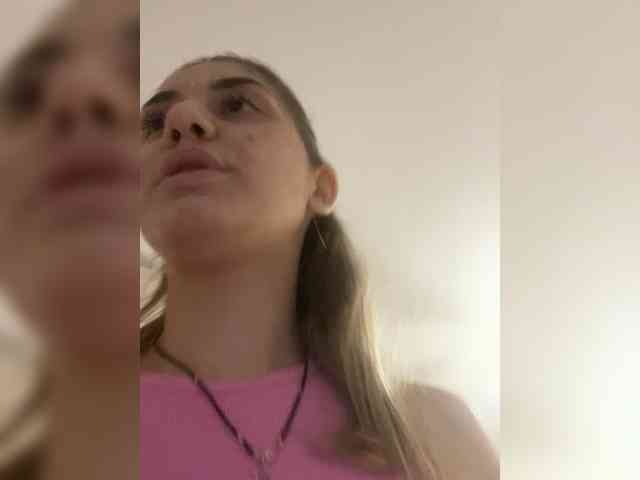Aleksandra1223 webcam