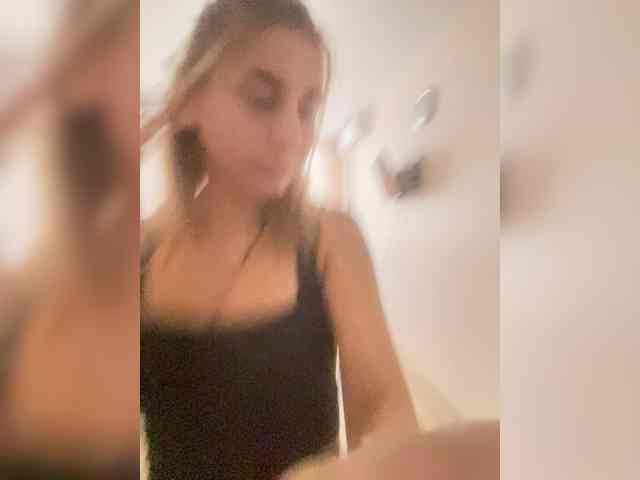 Aleksandra1223 webcam