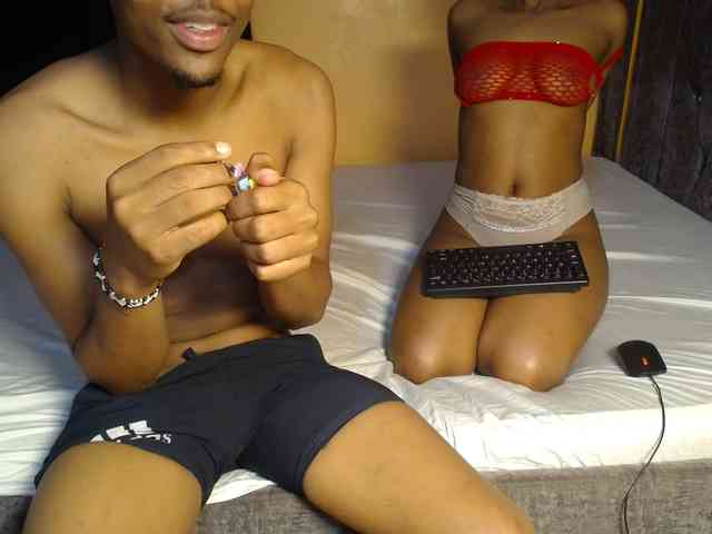 BoonieAndClyde webcam