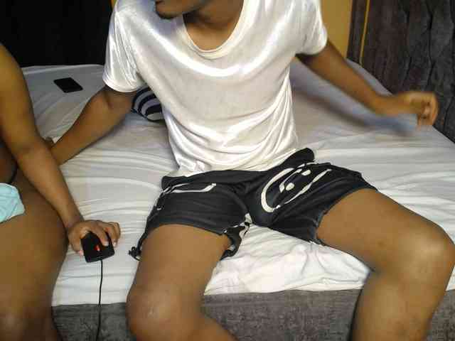 BoonieAndClyde webcam