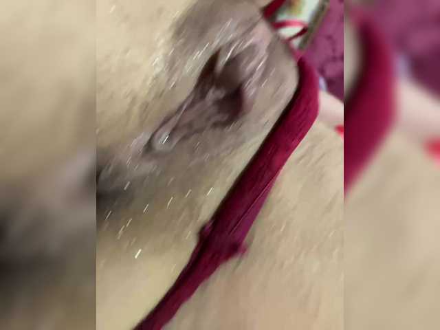 go to chat with Queen-of-squirt