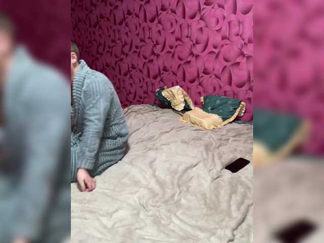 Entra en el chat con el modelo Queen-of-squirt Queen-of-squirt