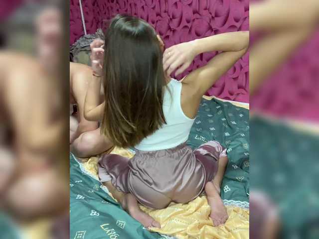 go to chat with Queen-of-squirt