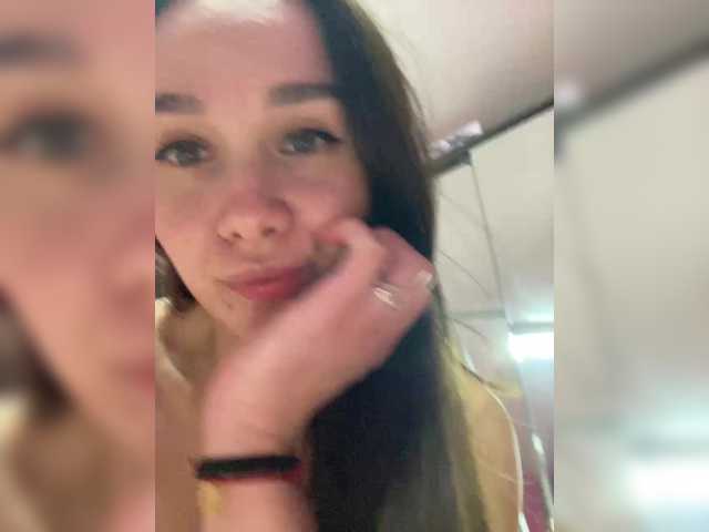 Accedi alla chat con il nickname Queen-of-squirt Queen-of-squirt