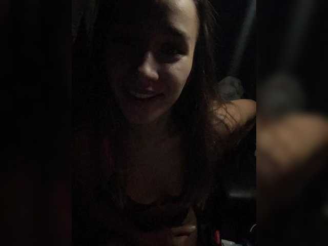 Entra en el chat con el modelo Cat-meowa Cat-meowa