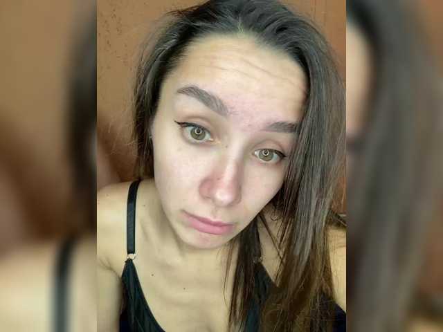 Entra en el chat con el modelo Cat-meowa Cat-meowa