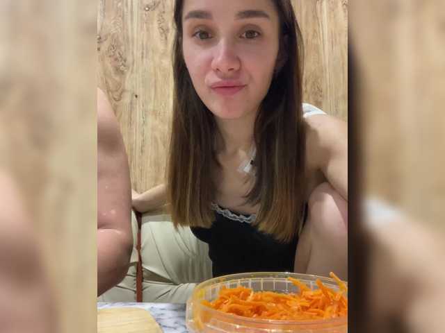 Vai a chattare su Queen-of-squirt Queen-of-squirt