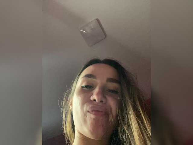 Vai a chattare su Queen-of-squirt Queen-of-squirt